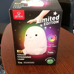 Peppy the Penguin Silicone Animal Night Light Lamp Collection by Globe Electric